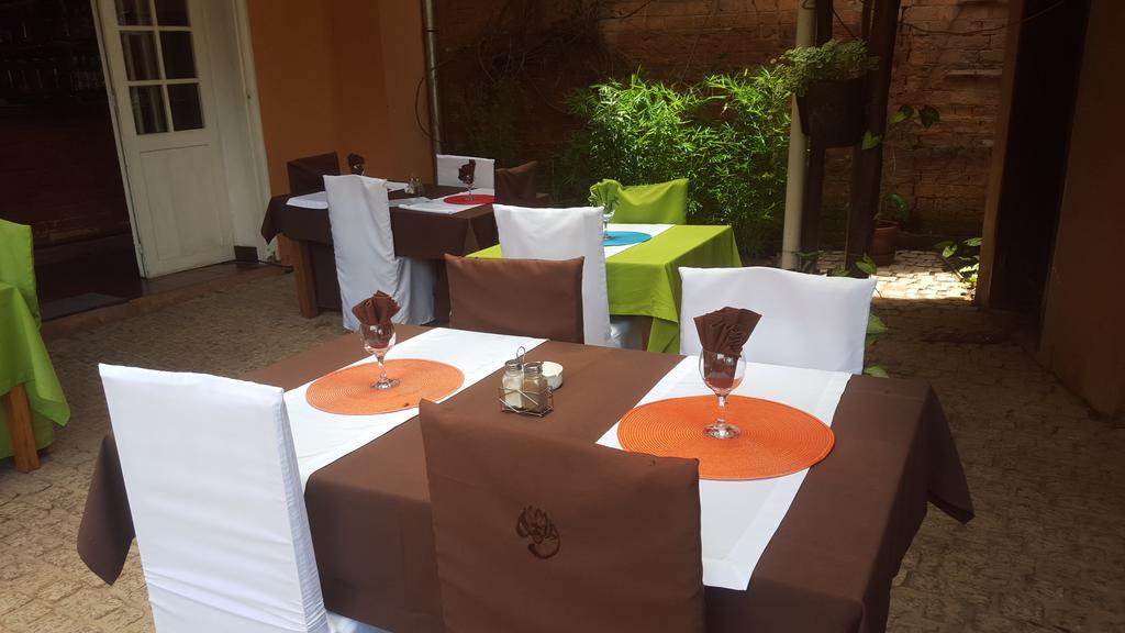 Le Lotus Bleu Hotel Antananarivo Buitenkant foto