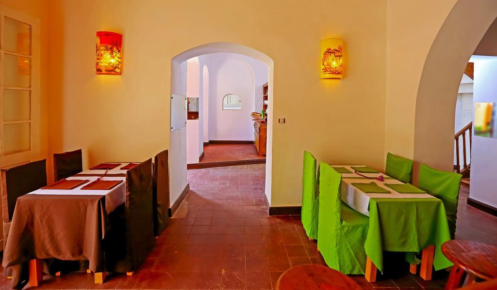 Le Lotus Bleu Hotel Antananarivo Buitenkant foto