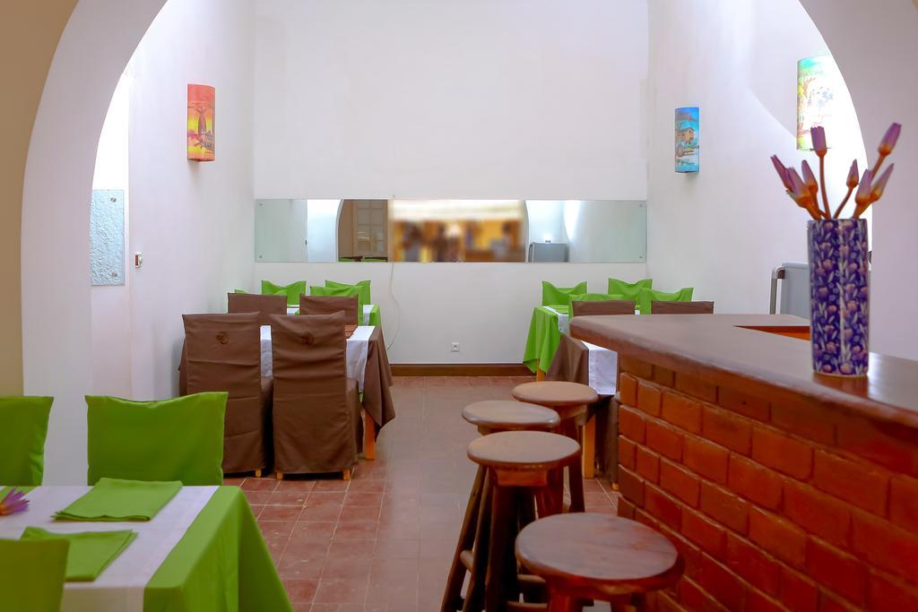 Le Lotus Bleu Hotel Antananarivo Buitenkant foto