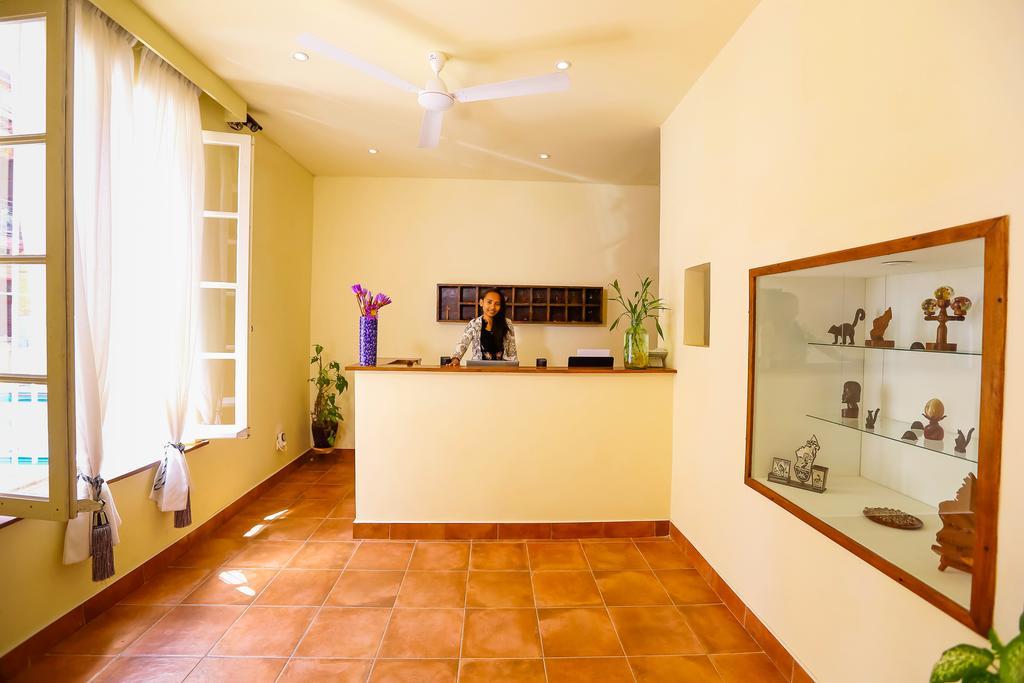 Le Lotus Bleu Hotel Antananarivo Buitenkant foto