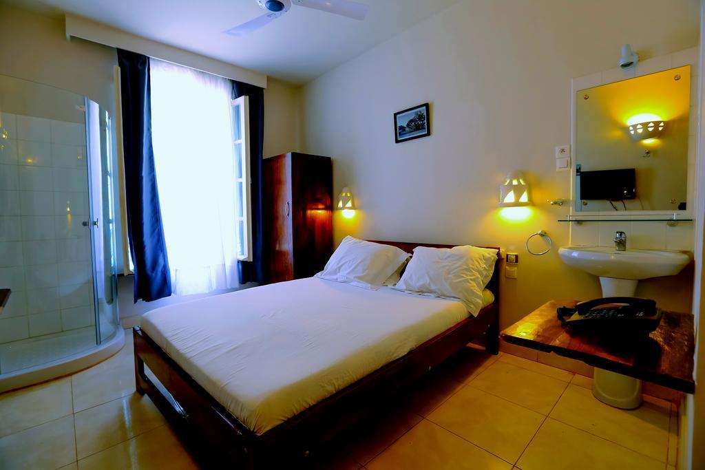 Le Lotus Bleu Hotel Antananarivo Buitenkant foto
