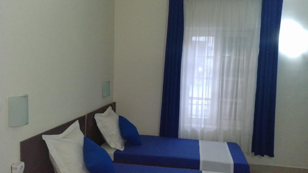Le Lotus Bleu Hotel Antananarivo Buitenkant foto